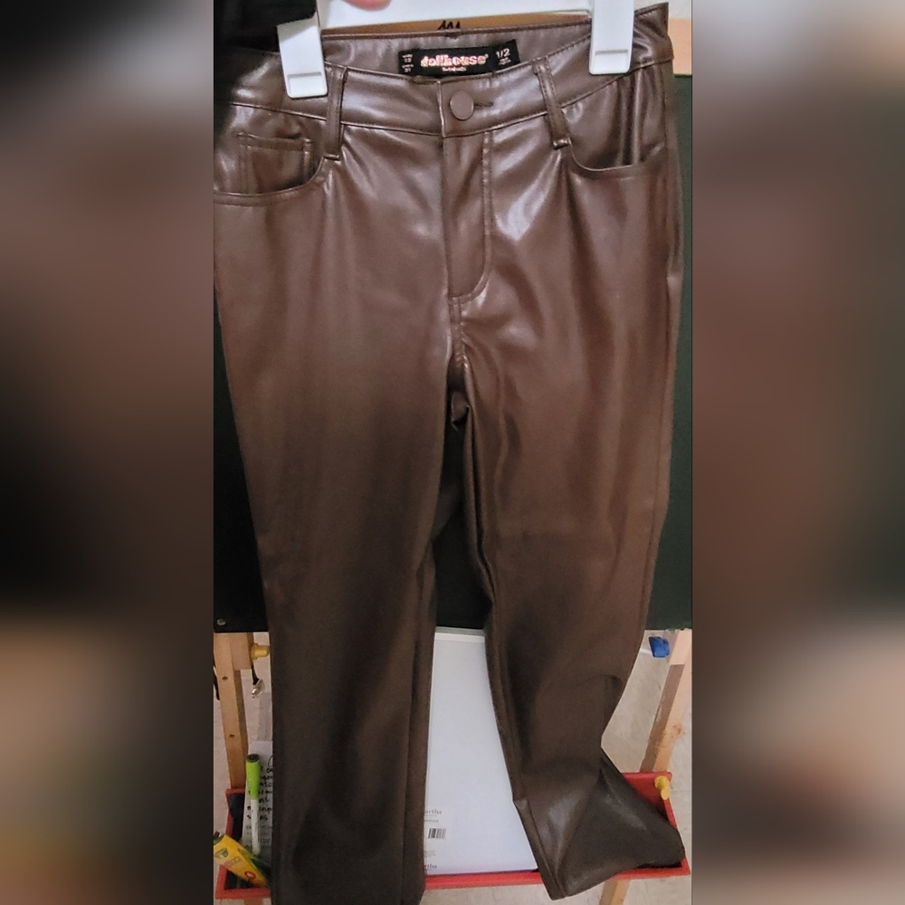 womens faux leather size 25
